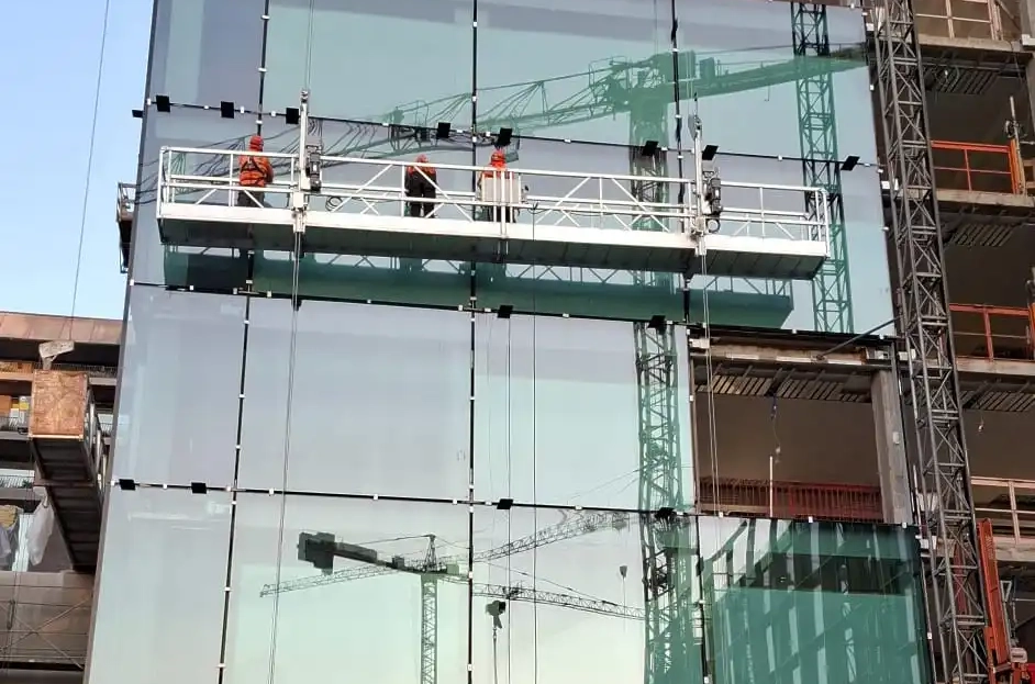 Piattaforma sospesa SP 500 T/M â€“ La soluzione modulare per la manutenzione in quota